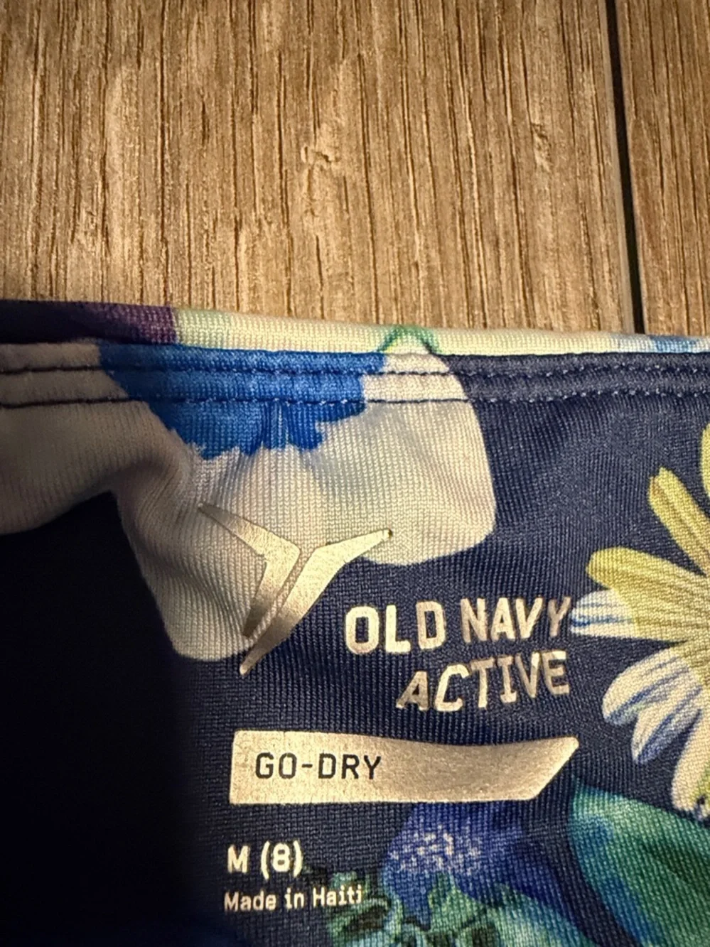 Old Navy Navy Floral Capri Leggings
